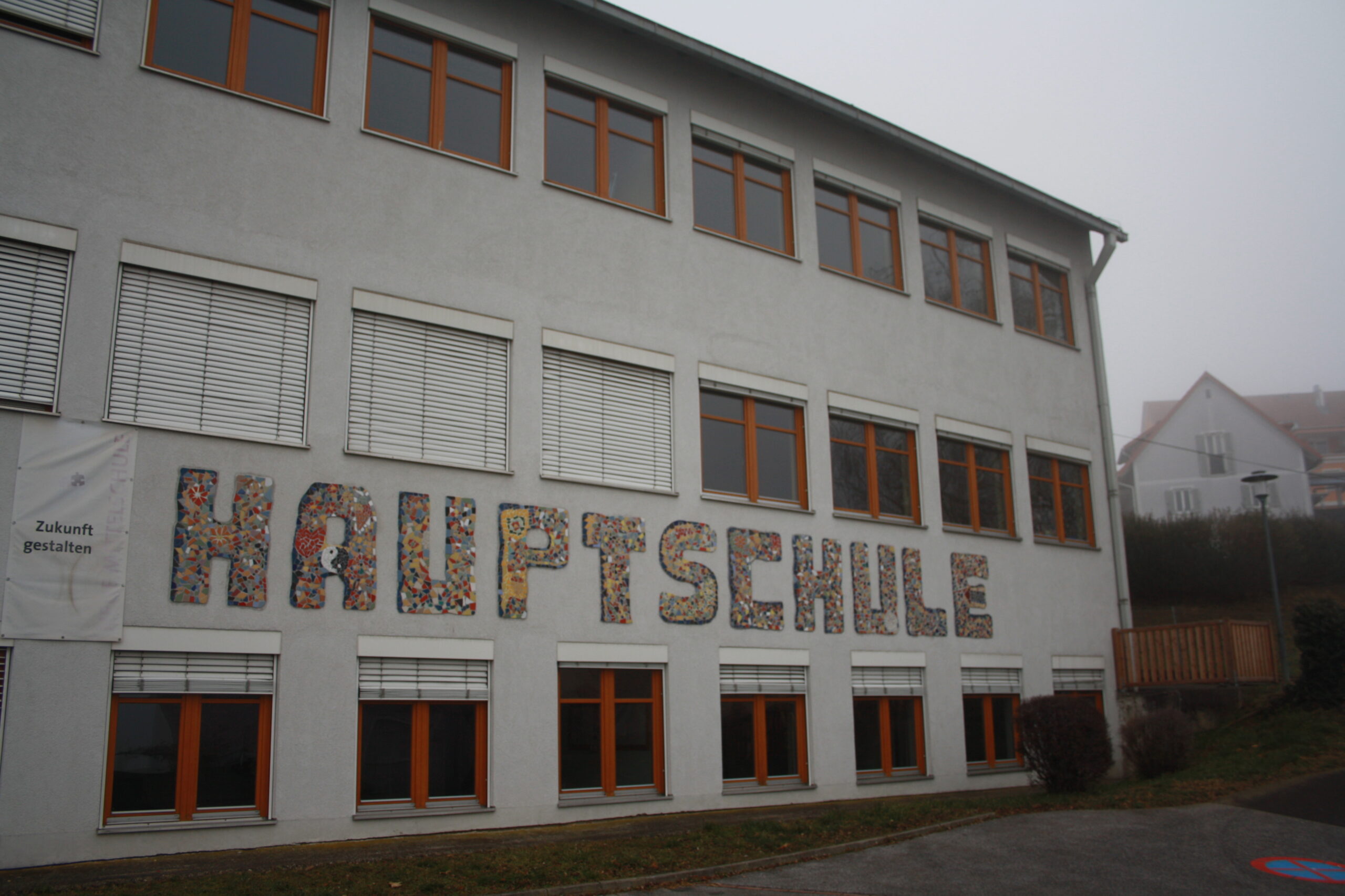 ZUKUNFT GESTALTEN – SCHULE ERHALTEN